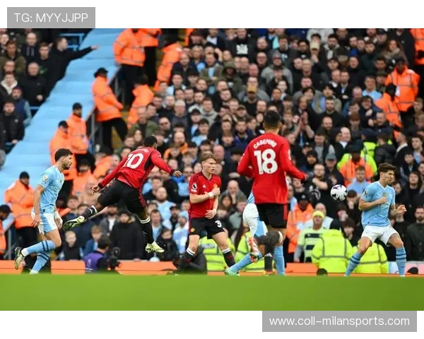 曼联在肋部制造空档，拉什福德劲射炸裂全场
