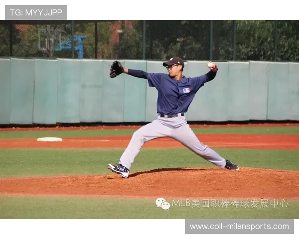 棒球外场助攻形成完美阻截，保全球队胜果